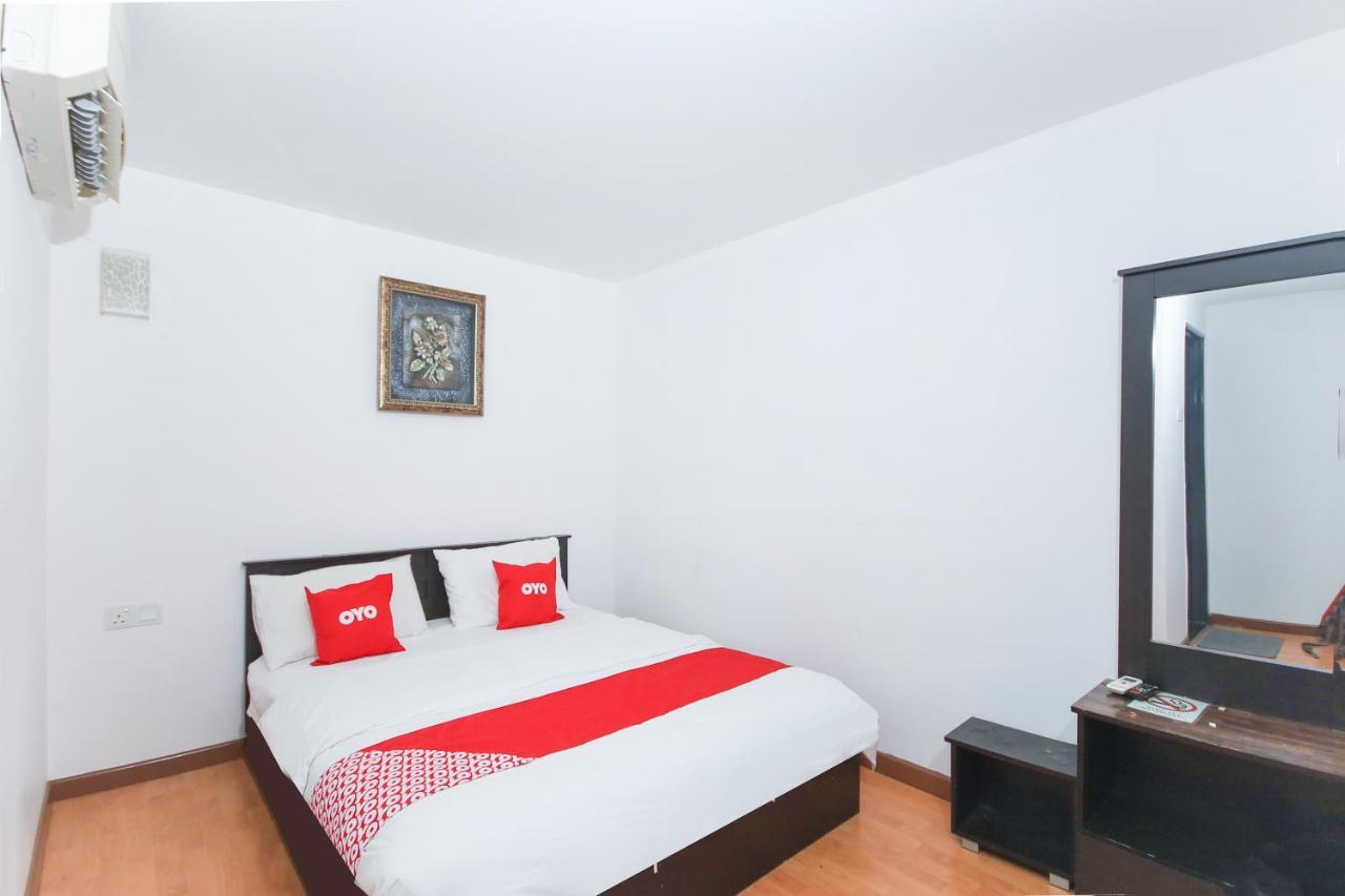 OYO 90345 Tm Hotel Ampang  Buitenkant foto